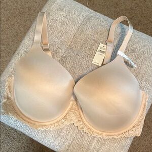 Aerie Lightly Lined Molded Cup Lace Trim Bra